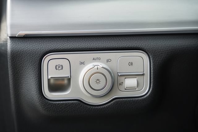 Certified 2024 Mercedes-Benz GLE 450e 4MATIC image 43