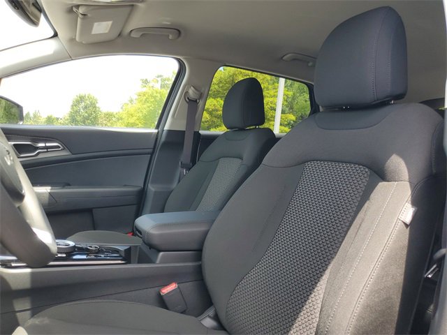 New 2025 Kia Sportage LX image 15
