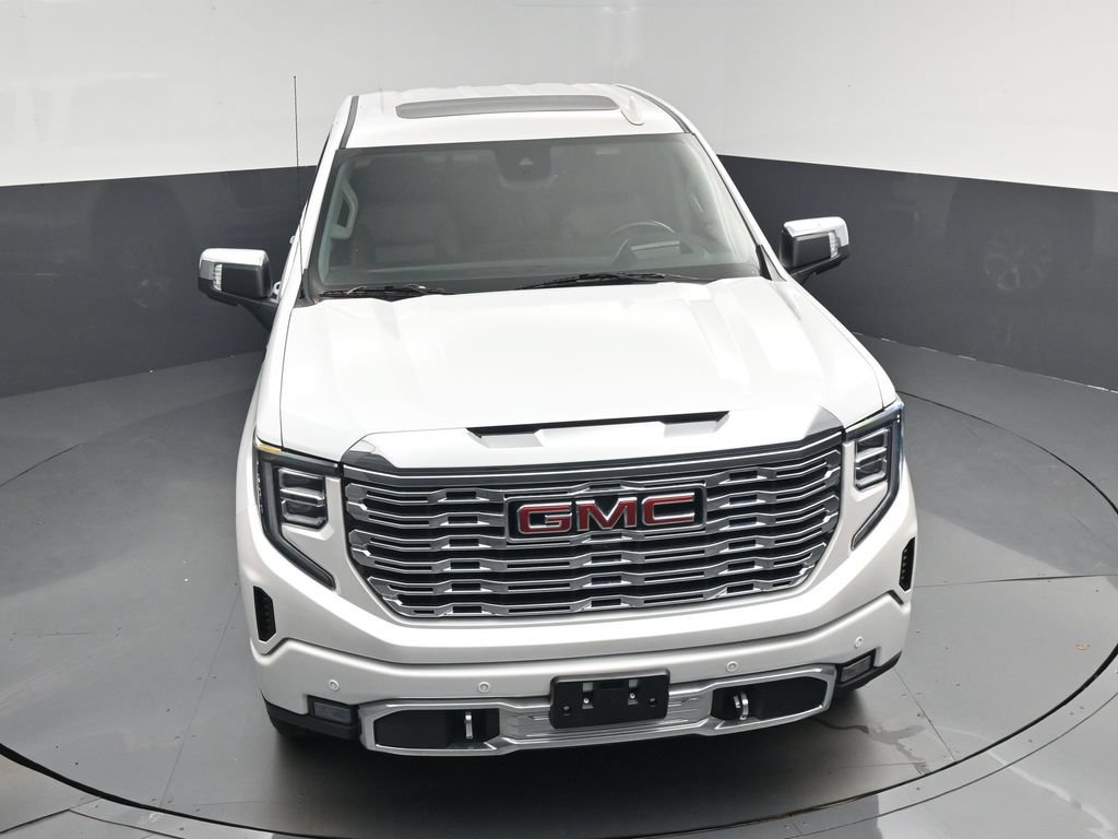 Used 2025 GMC Sierra 1500 Denali w/ Technology Package AWD/4WD image 26
