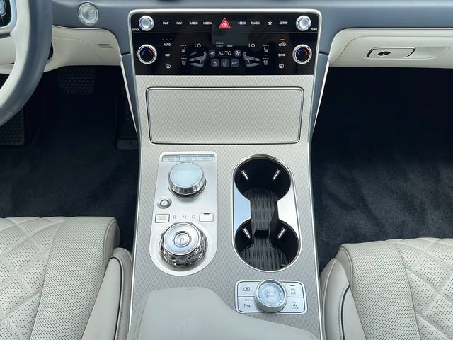 Certified 2025 Genesis GV80 3.5T Prestige AWD/4WD image 18