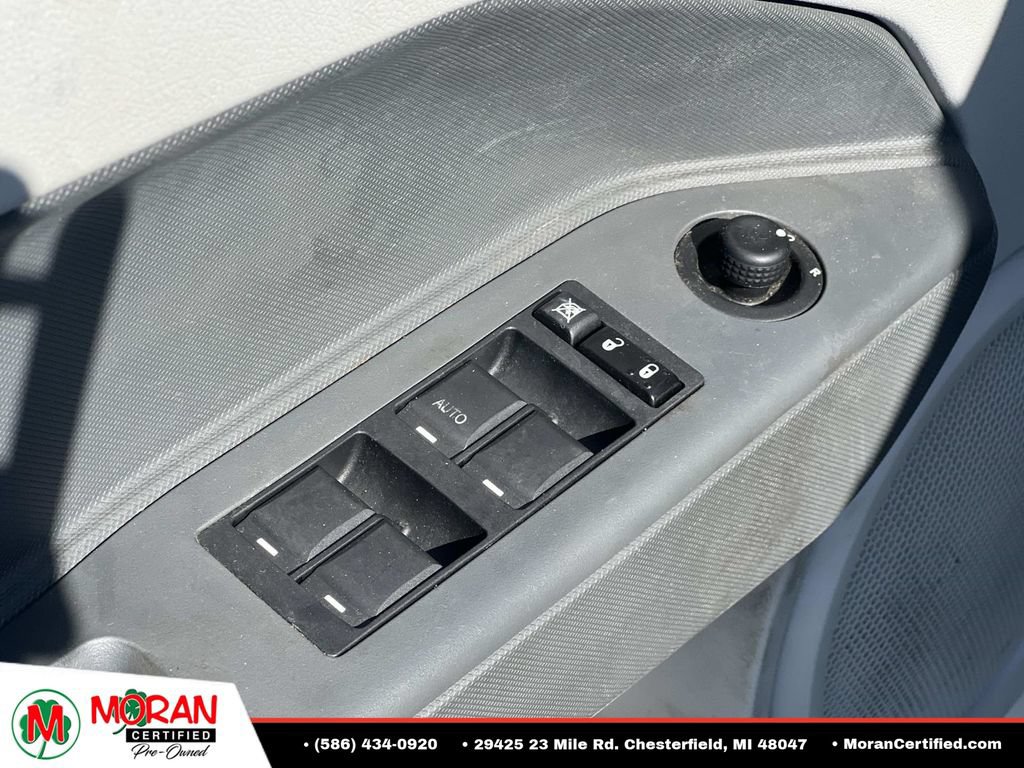 Used 2007 Dodge Caliber SXT FWD image 16