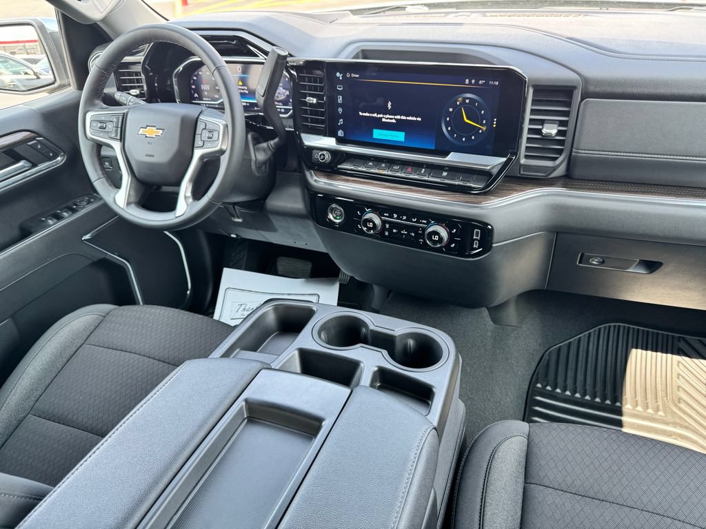 Used 2024 Chevrolet Silverado 1500 LT AWD/4WD image 14