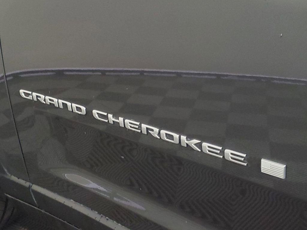 Used 2024 Jeep Grand Cherokee L Limited image 6