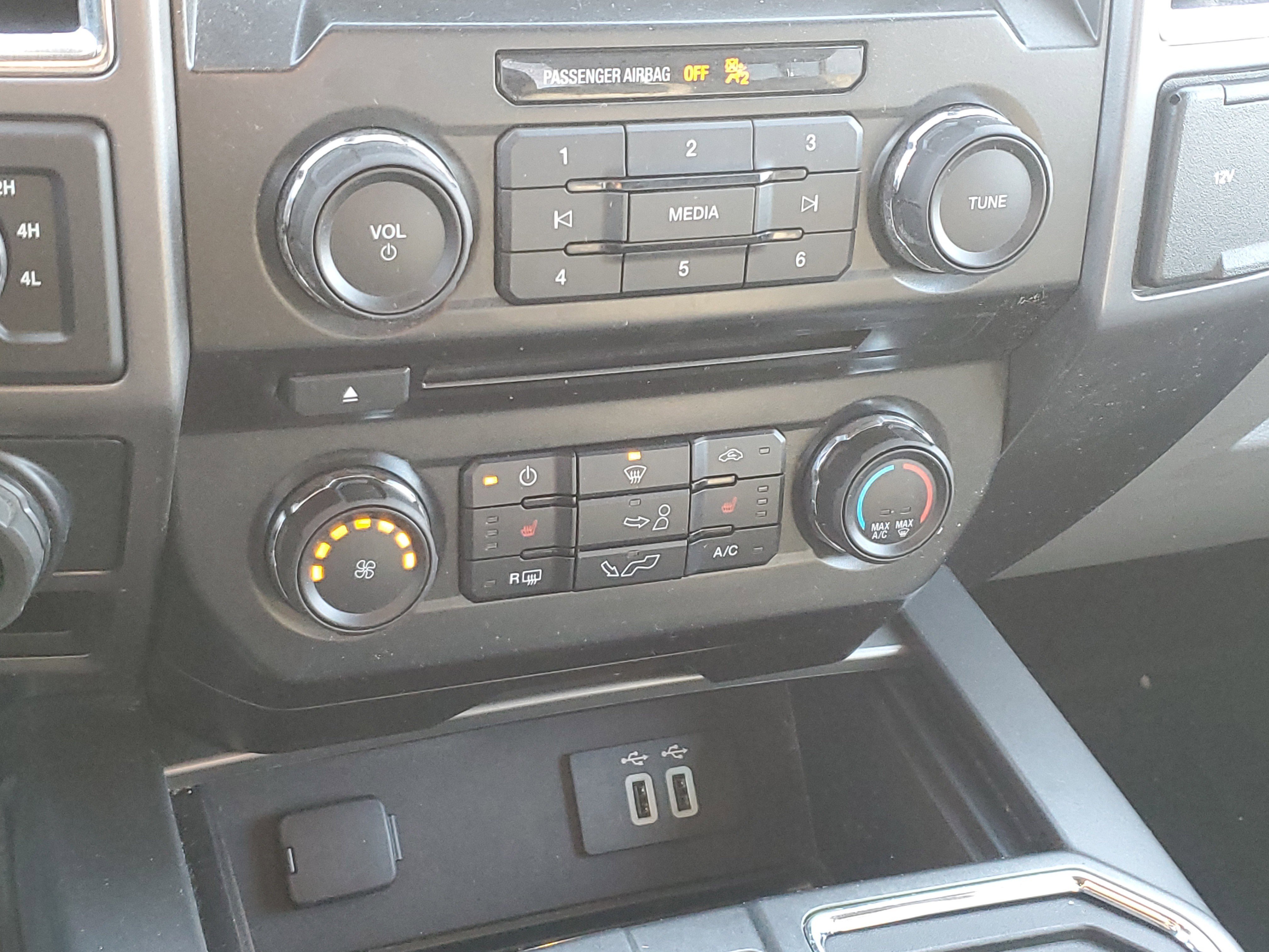 Used 2016 Ford F150 XLT w/ Equipment Group 302A Luxury image 27