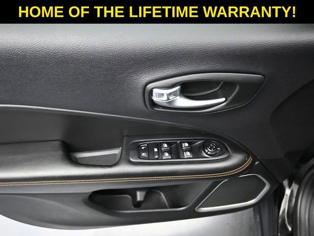 Used 2018 Jeep Compass Limited w/ Navigation Group image 13