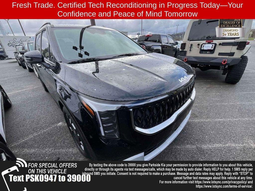 Certified 2025 Kia Carnival EX