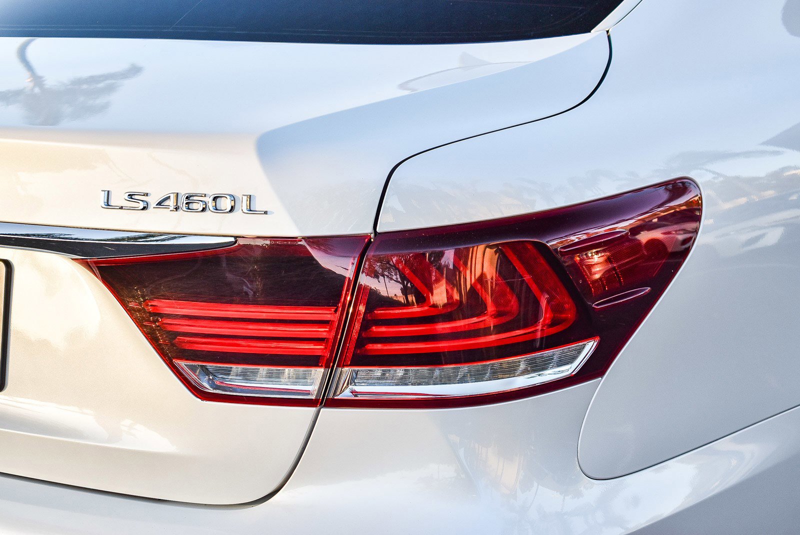 Used 2015 Lexus LS 460 L image 7