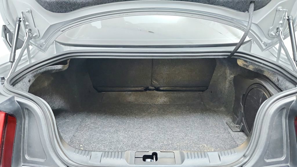 Used 2020 Ford Mustang Shelby GT350 w/ Technology Package image 36