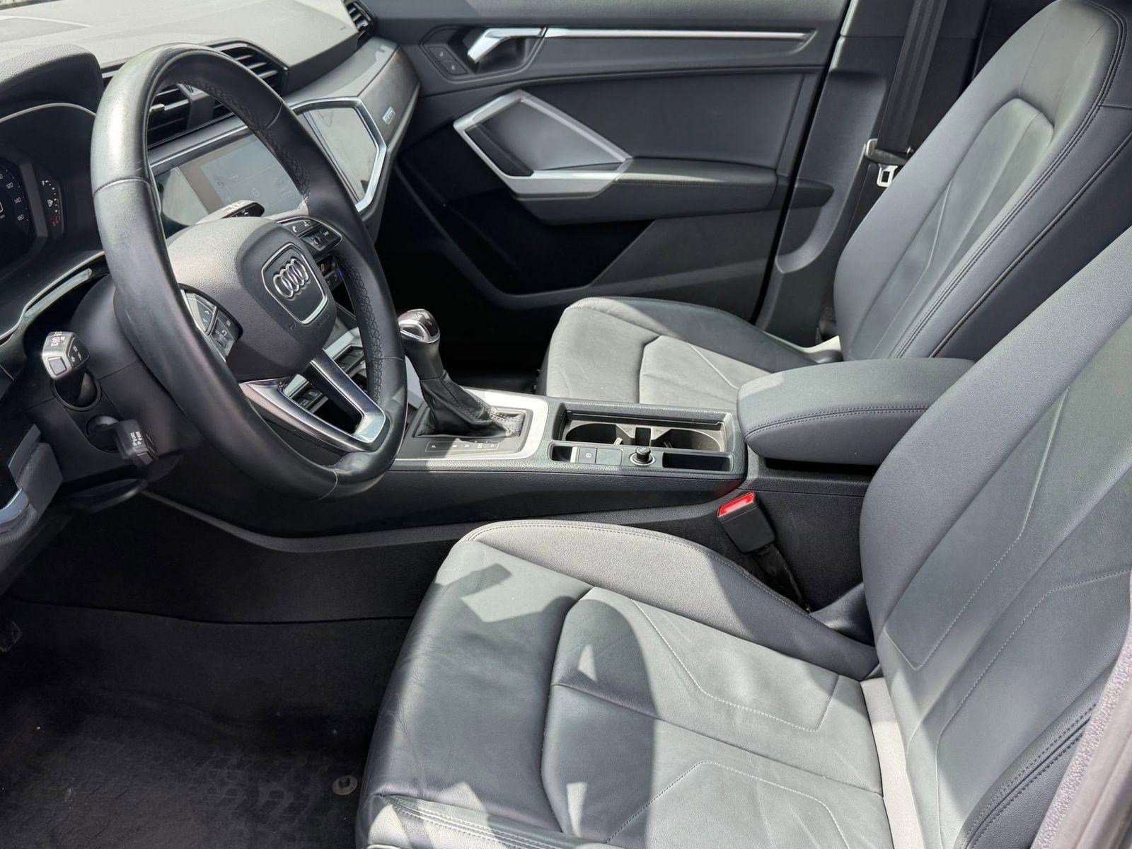 Used 2022 Audi Q3 2.0T Premium w/ Convenience Package image 25