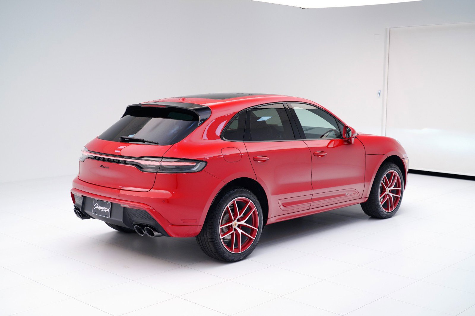 New 2026 Porsche Macan image 9