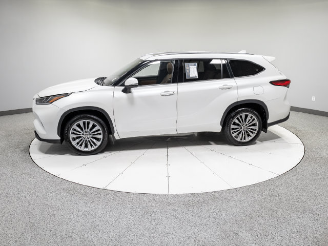 Used 2021 Toyota Highlander Platinum AWD/4WD image 36