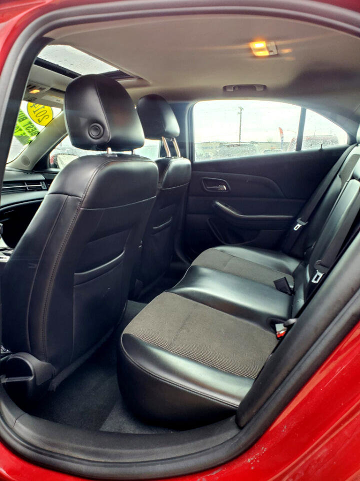 Used 2014 Chevrolet Malibu LT image 17