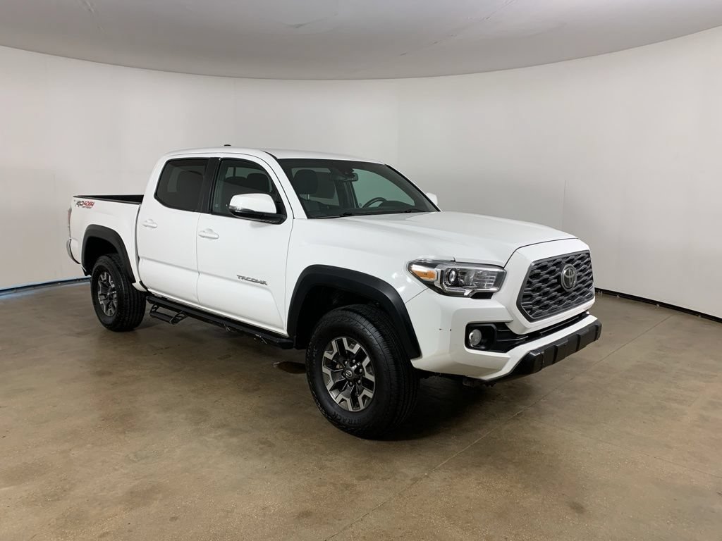 Used 2023 Toyota Tacoma TRD Off-Road AWD/4WD image 5