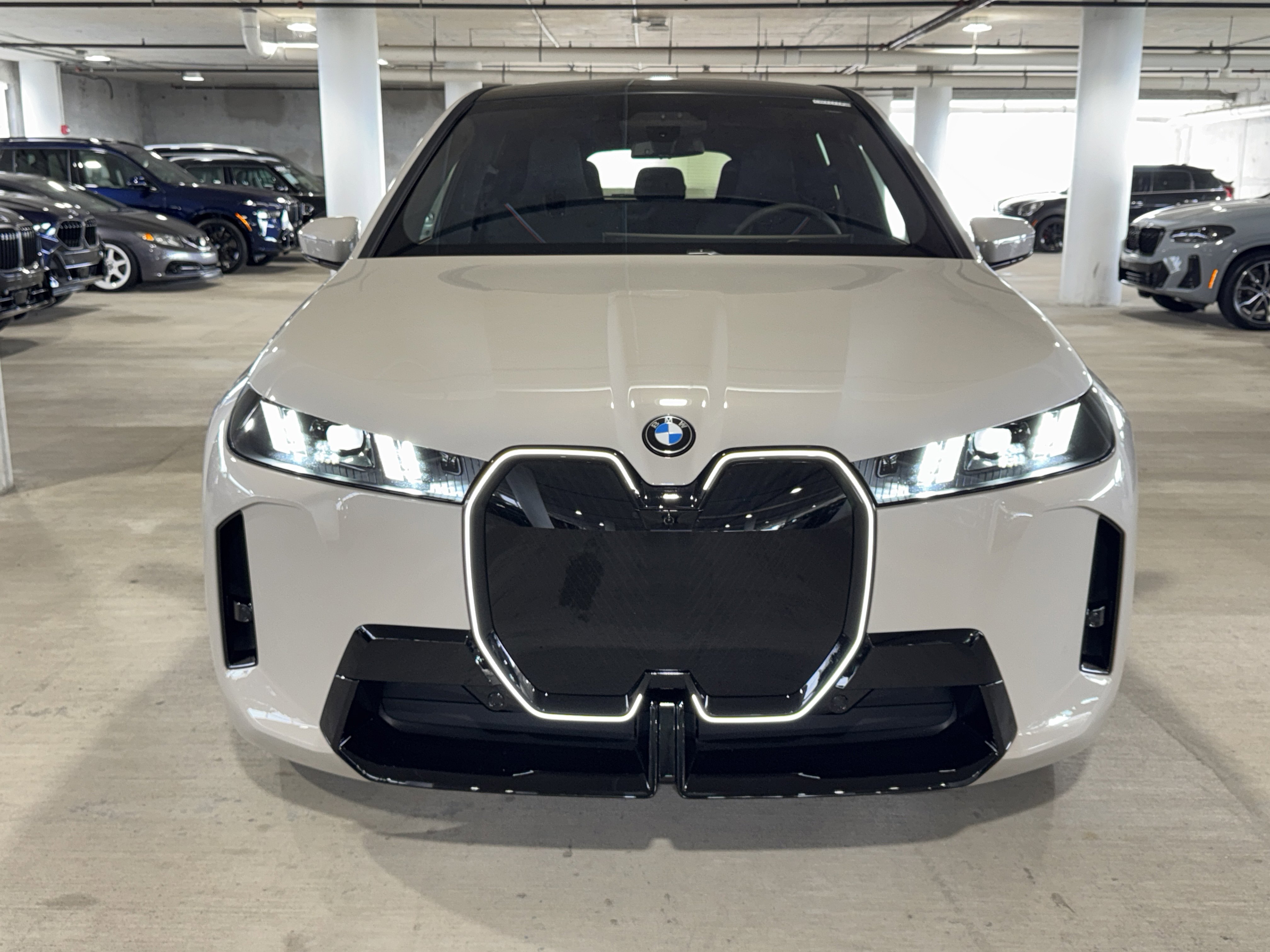 New 2026 BMW iX xDrive45 w/ M Sport Package image 2
