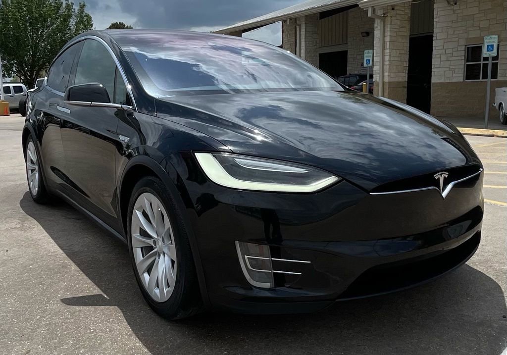 Used 2016 Tesla Model X 75D AWD/4WD image 3