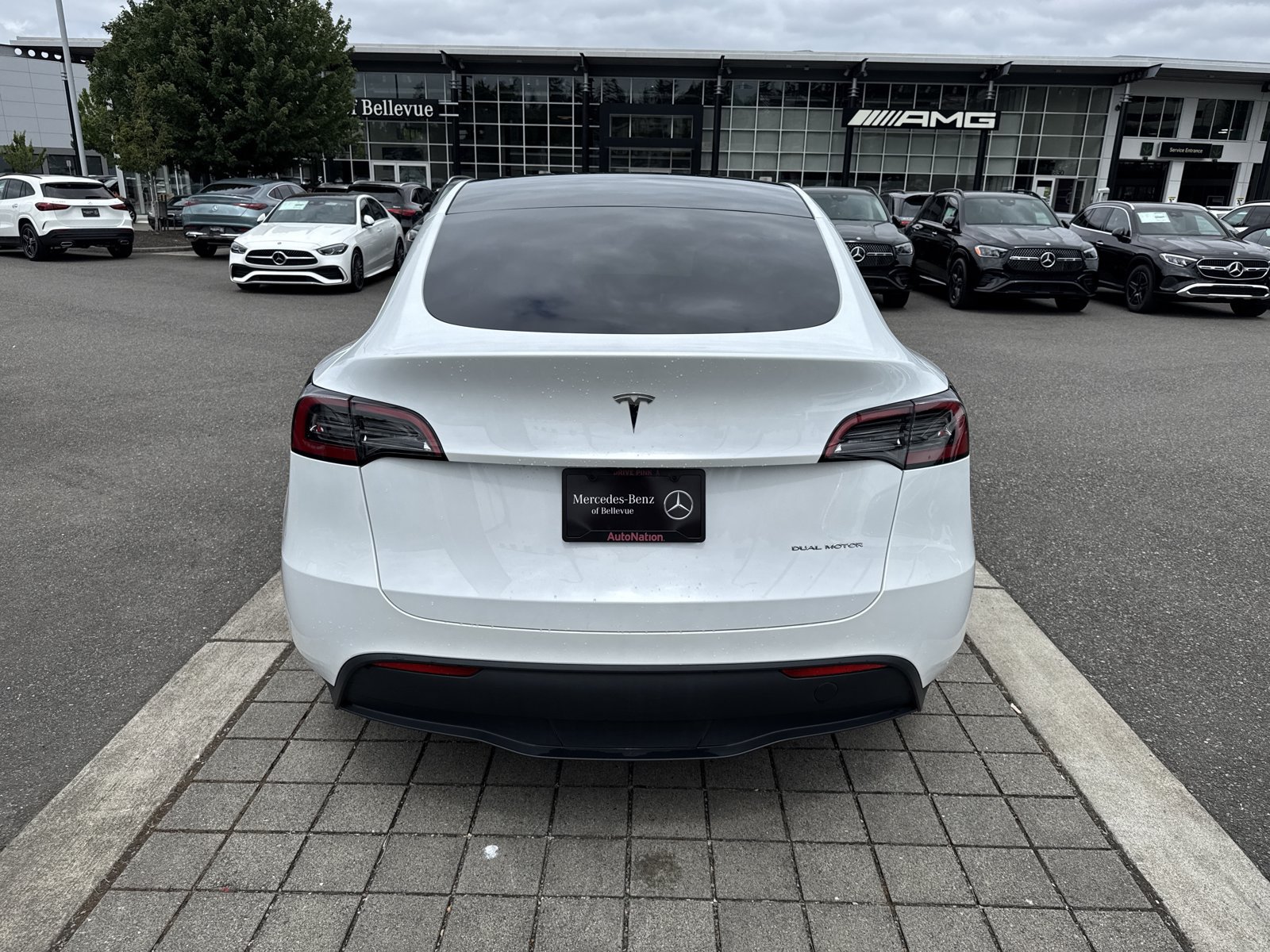 Used 2023 Tesla Model Y Long Range AWD/4WD image 6