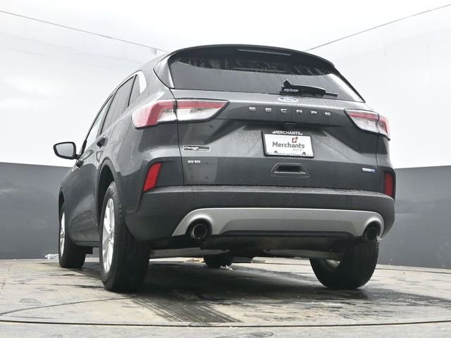 Used 2020 Ford Escape SE image 36