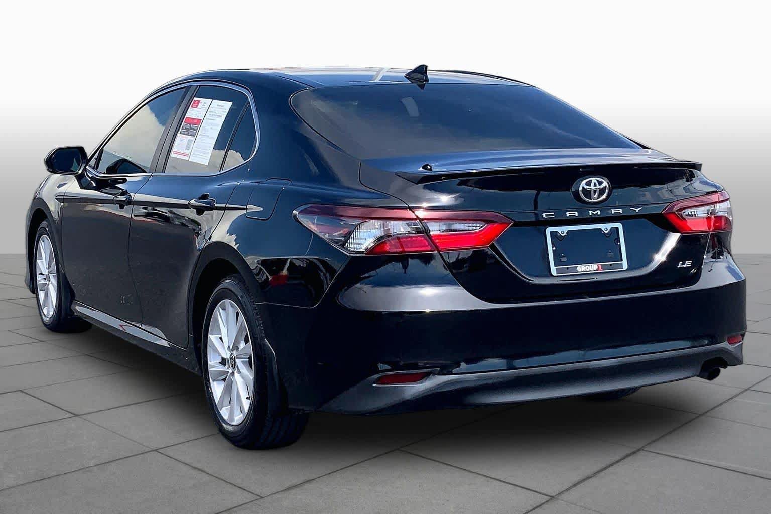 Used 2024 Toyota Camry LE w/ Convenience Package FWD image 12