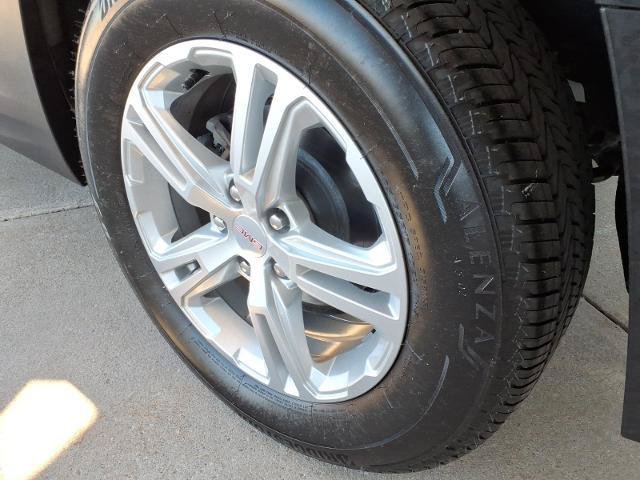Used 2024 GMC Terrain SLE w/ Driver Convenience Package AWD/4WD image 29