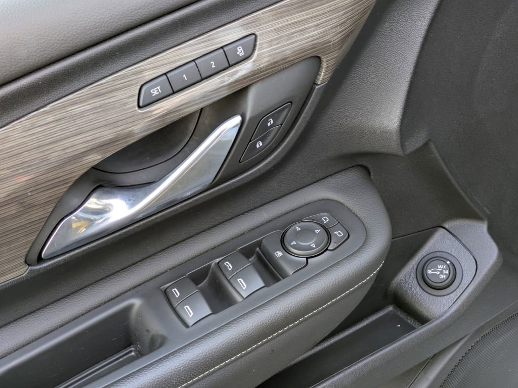 Certified 2022 GMC Terrain Denali w/ Denali Premium Package image 10