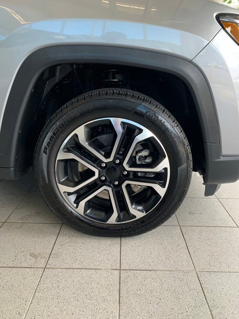 Used 2023 Jeep Compass Limited AWD/4WD image 23