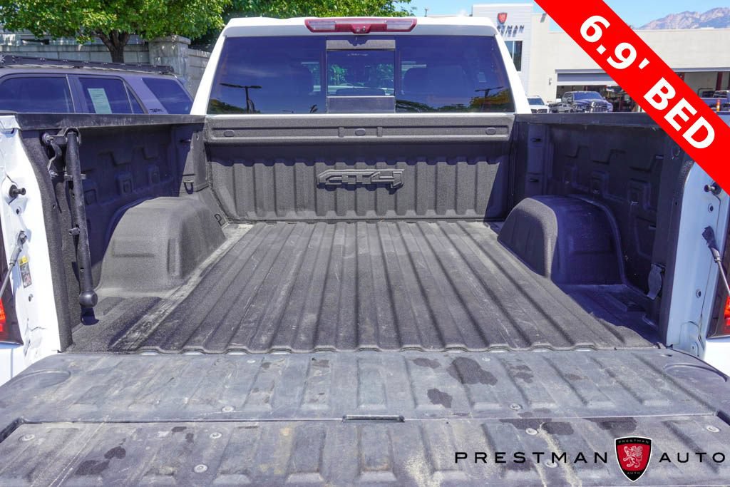 Used 2021 GMC Sierra 1500 AT4 w/ AT4 Value Package AWD/4WD image 8
