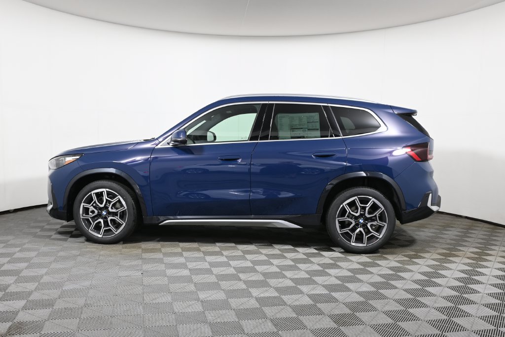 New 2026 BMW X1 xDrive28i w/ Technology Package AWD/4WD image 2