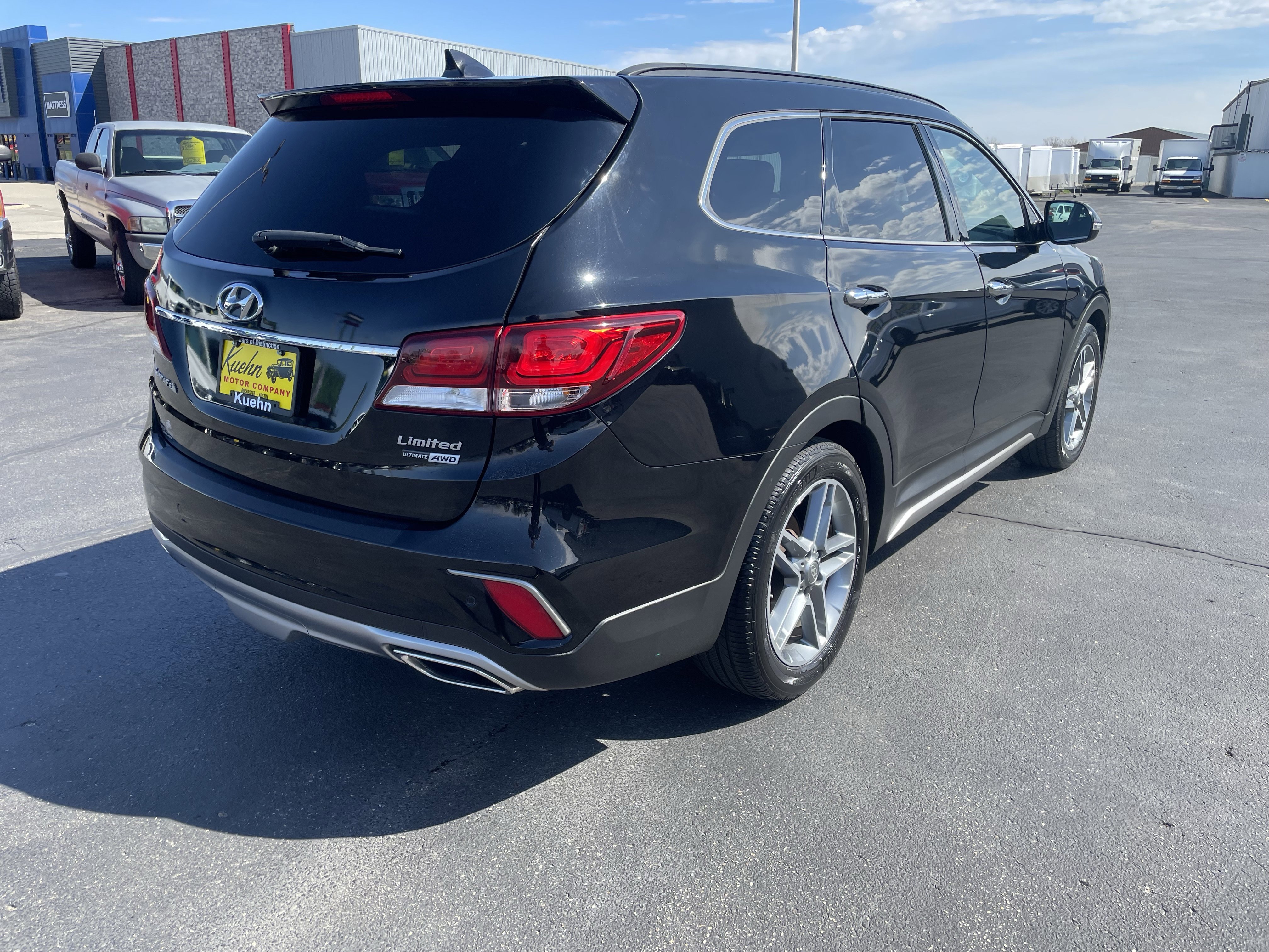 Used 2017 Hyundai Santa Fe Limited AWD/4WD image 8