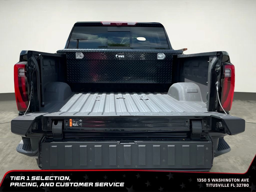 Used 2025 GMC Sierra 3500 Denali w/ Technology Package AWD/4WD image 14