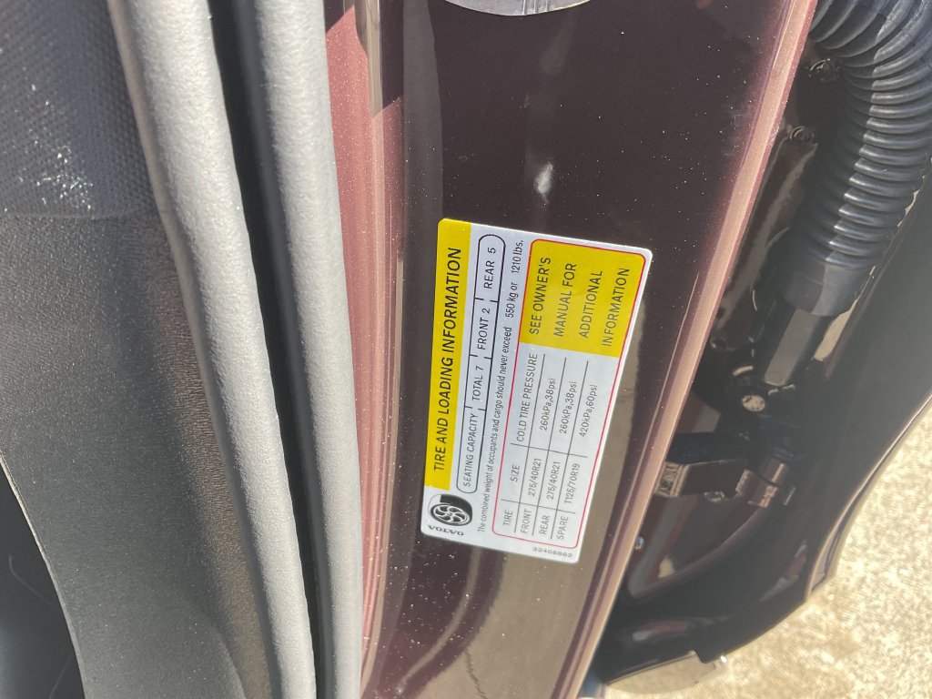 New 2027 Volvo XC90 B6 Plus AWD/4WD image 32