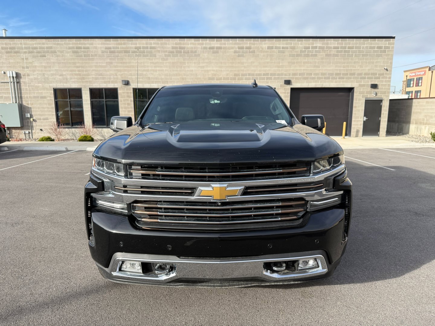Used 2020 Chevrolet Silverado 1500 High Country w/ Technology Package image 2