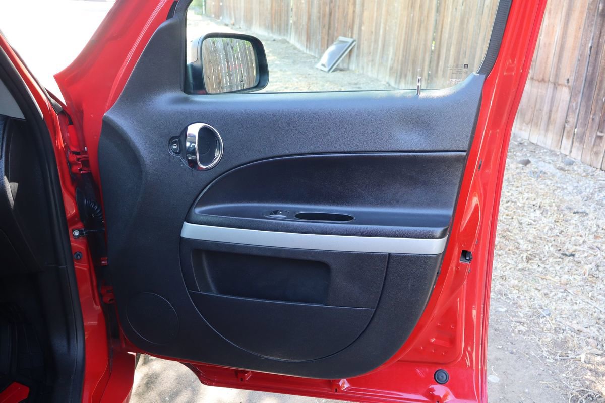 Used 2011 Chevrolet HHR LS image 26