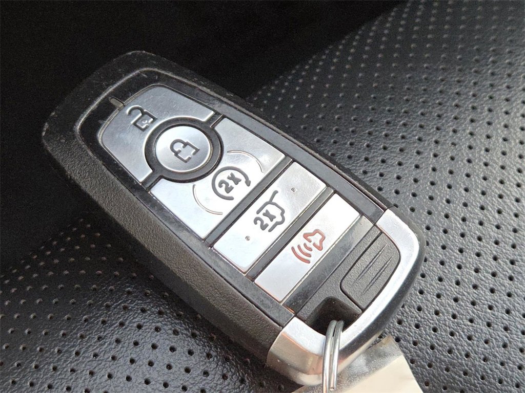 Used 2023 Ford Expedition Max XLT image 31