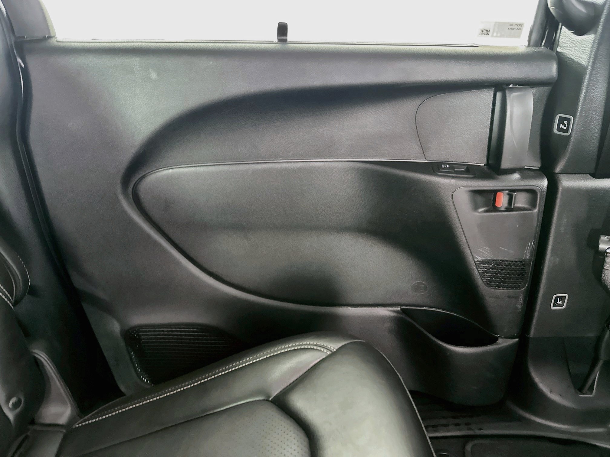 Used 2025 Chrysler Pacifica Select FWD image 25