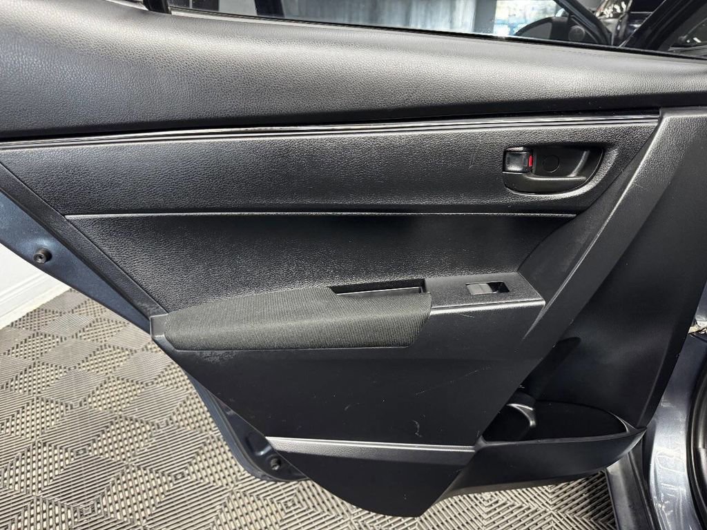 Used 2017 Toyota Corolla L FWD image 45
