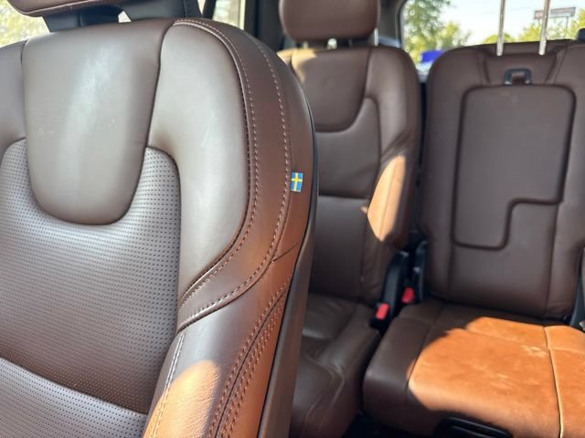 Used 2024 Volvo XC90 B6 Ultimate w/ Protection Package Premier AWD/4WD image 13