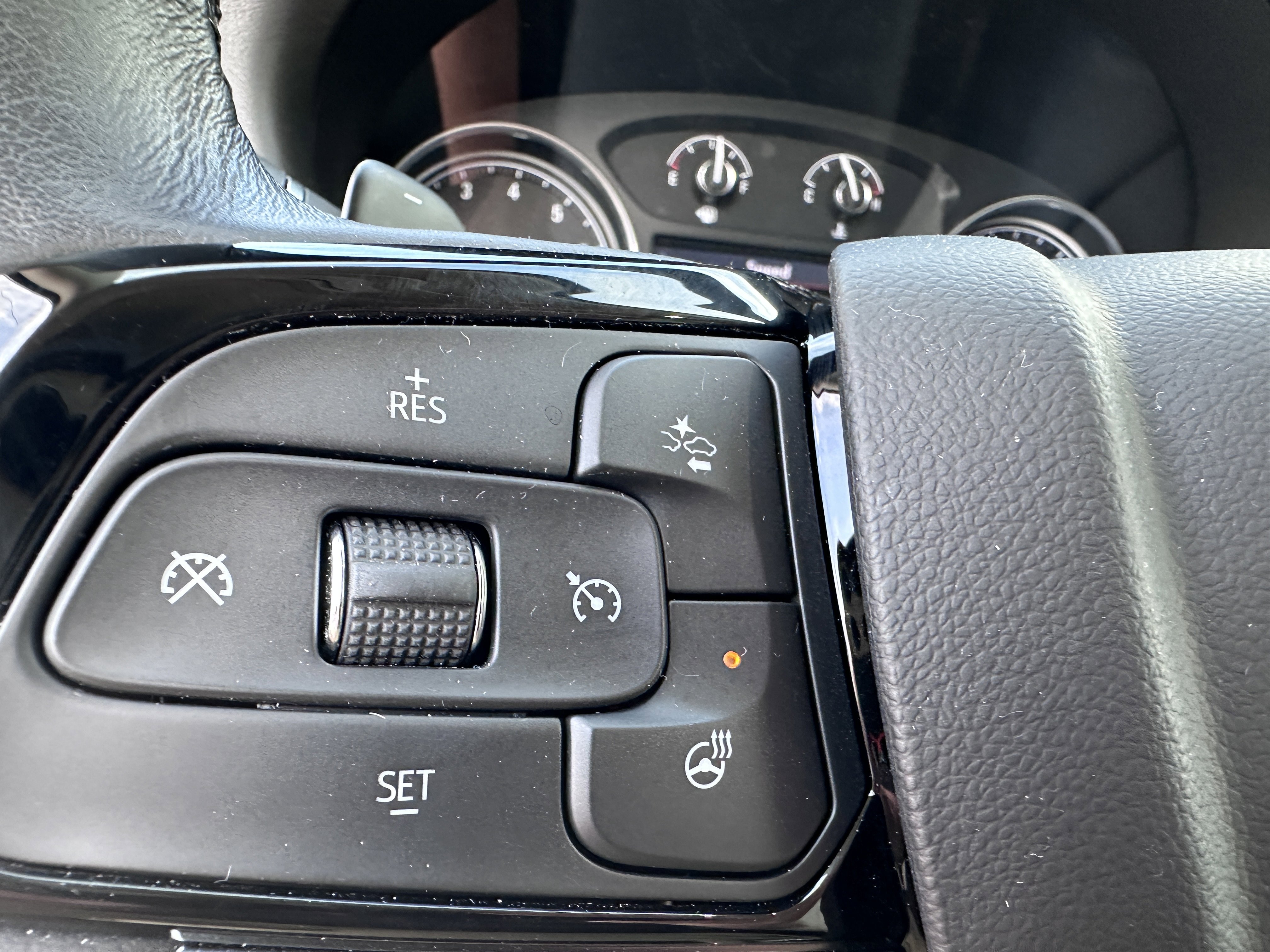 Used 2023 Buick Enclave Essence w/ Experience Buick Package image 24