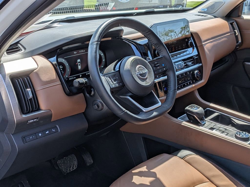 Certified 2024 Nissan Pathfinder Platinum AWD/4WD image 14