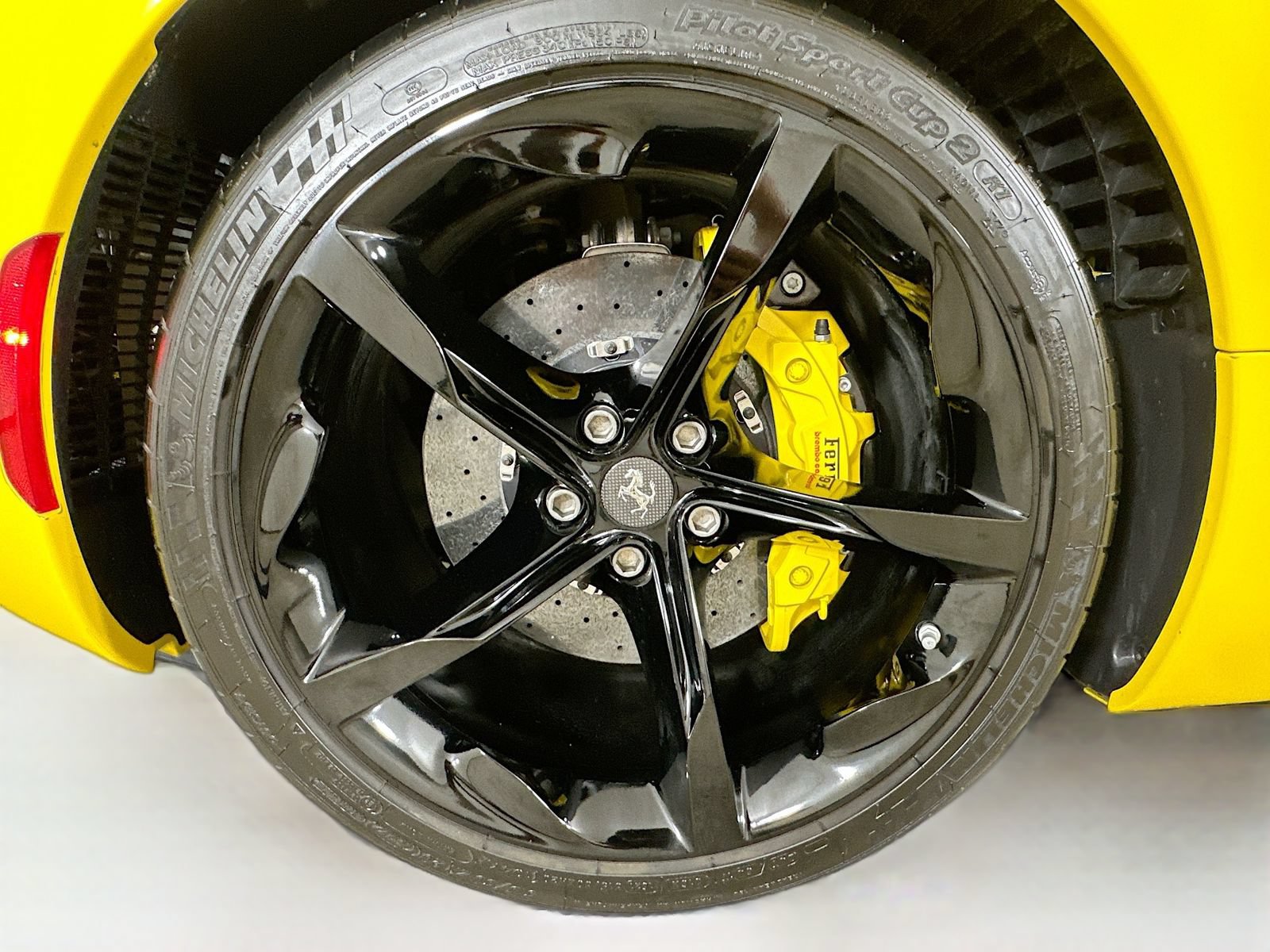 Used 2022 Ferrari SF90 Stradale AWD/4WD image 63