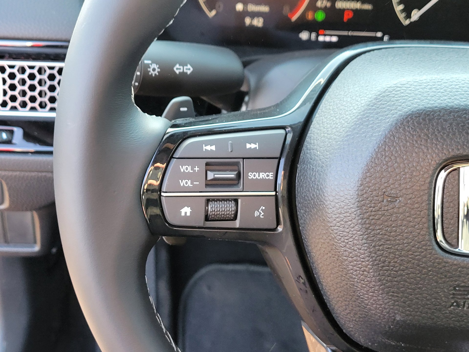Certified 2025 Honda Civic Sport image 22