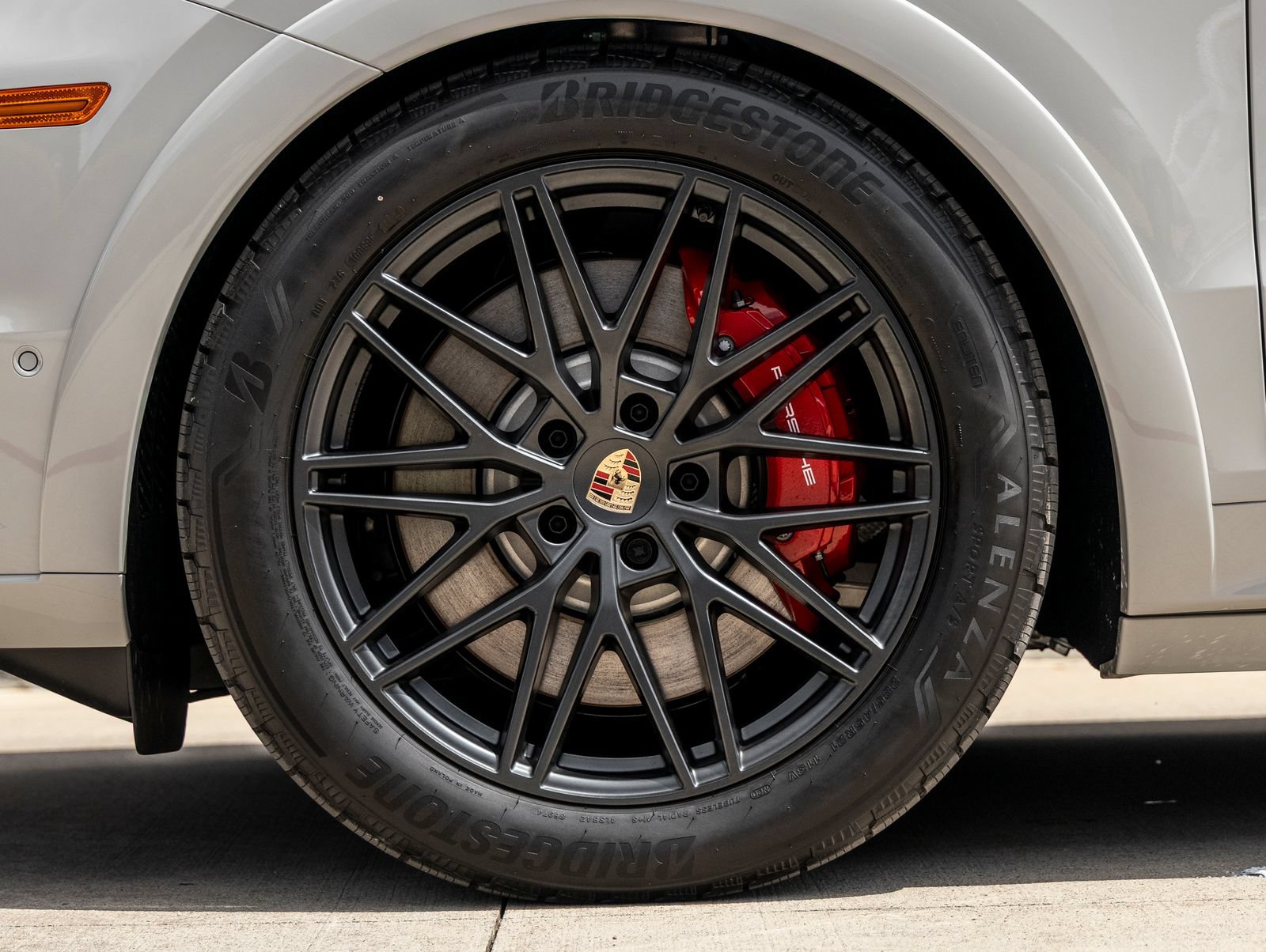 Certified 2025 Porsche Cayenne GTS AWD/4WD image 13