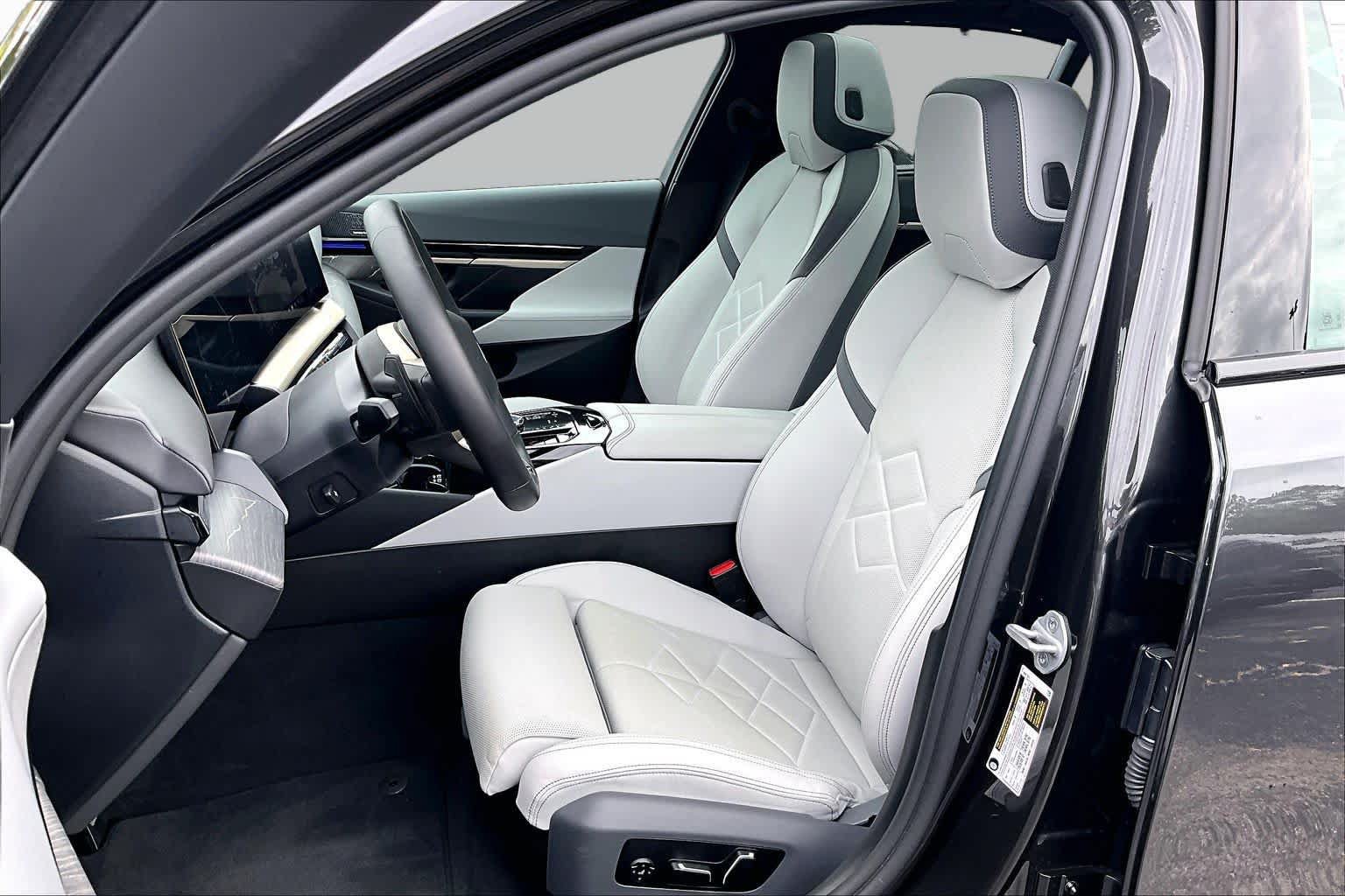 Certified 2026 BMW 530i w/ Executive Package RWD image 8