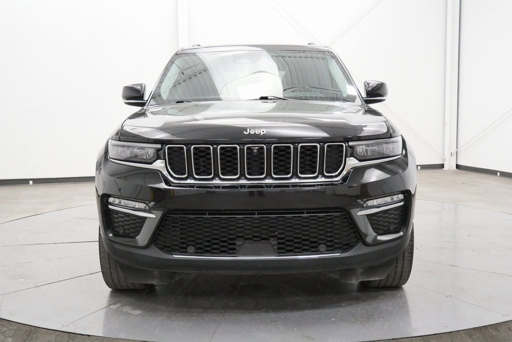 Used 2023 Jeep Grand Cherokee Limited w/ Luxury Tech Group II image 2