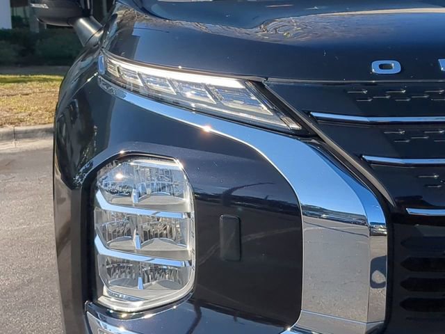 Used 2023 Mitsubishi Outlander SEL image 10