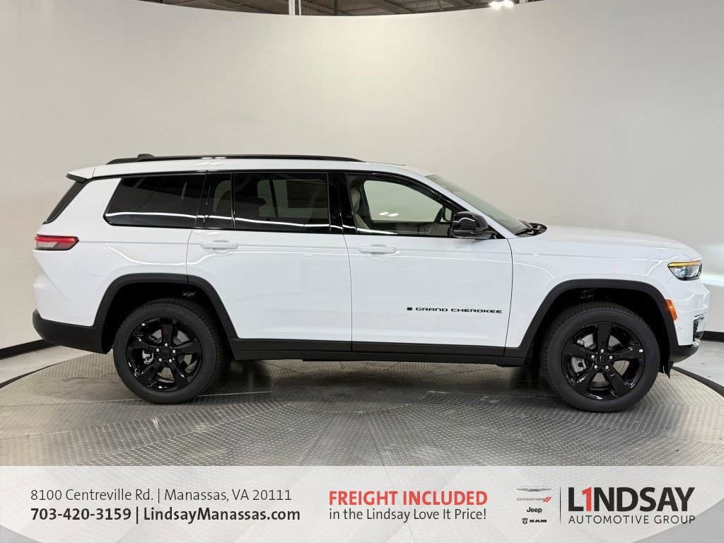 New 2025 Jeep Grand Cherokee L Limited w/ Luxury Tech Group II video 3