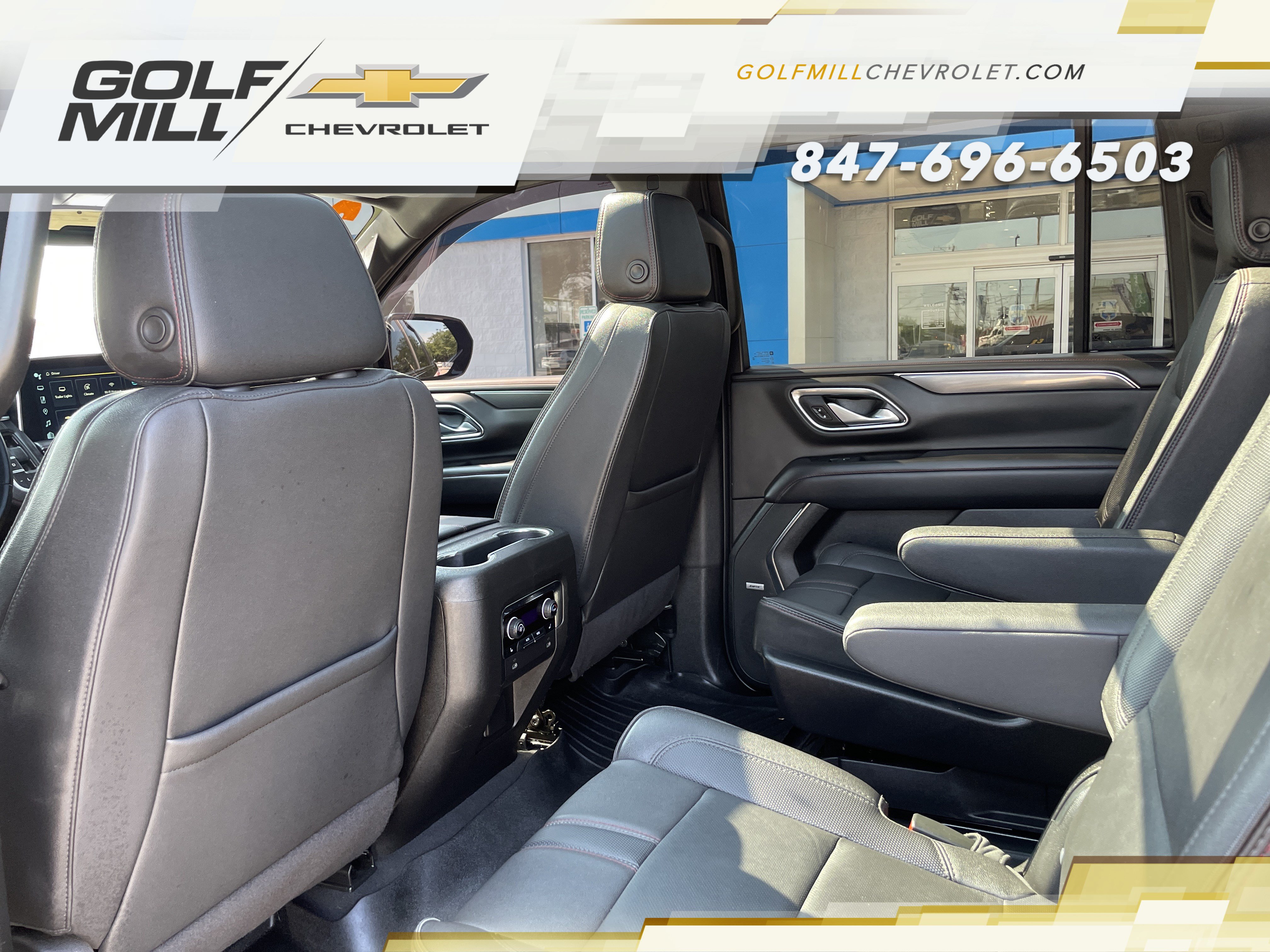 Used 2024 Chevrolet Suburban RST w/ Luxury Package AWD/4WD image 25