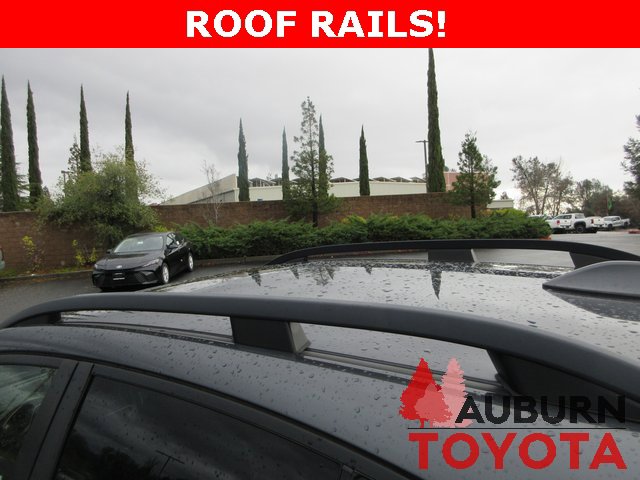 Used 2022 Subaru Crosstrek 2.0i Premium w/ Moonroof Package image 9