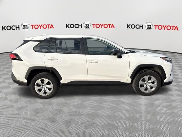 Used 2024 Toyota RAV4 LE image 8