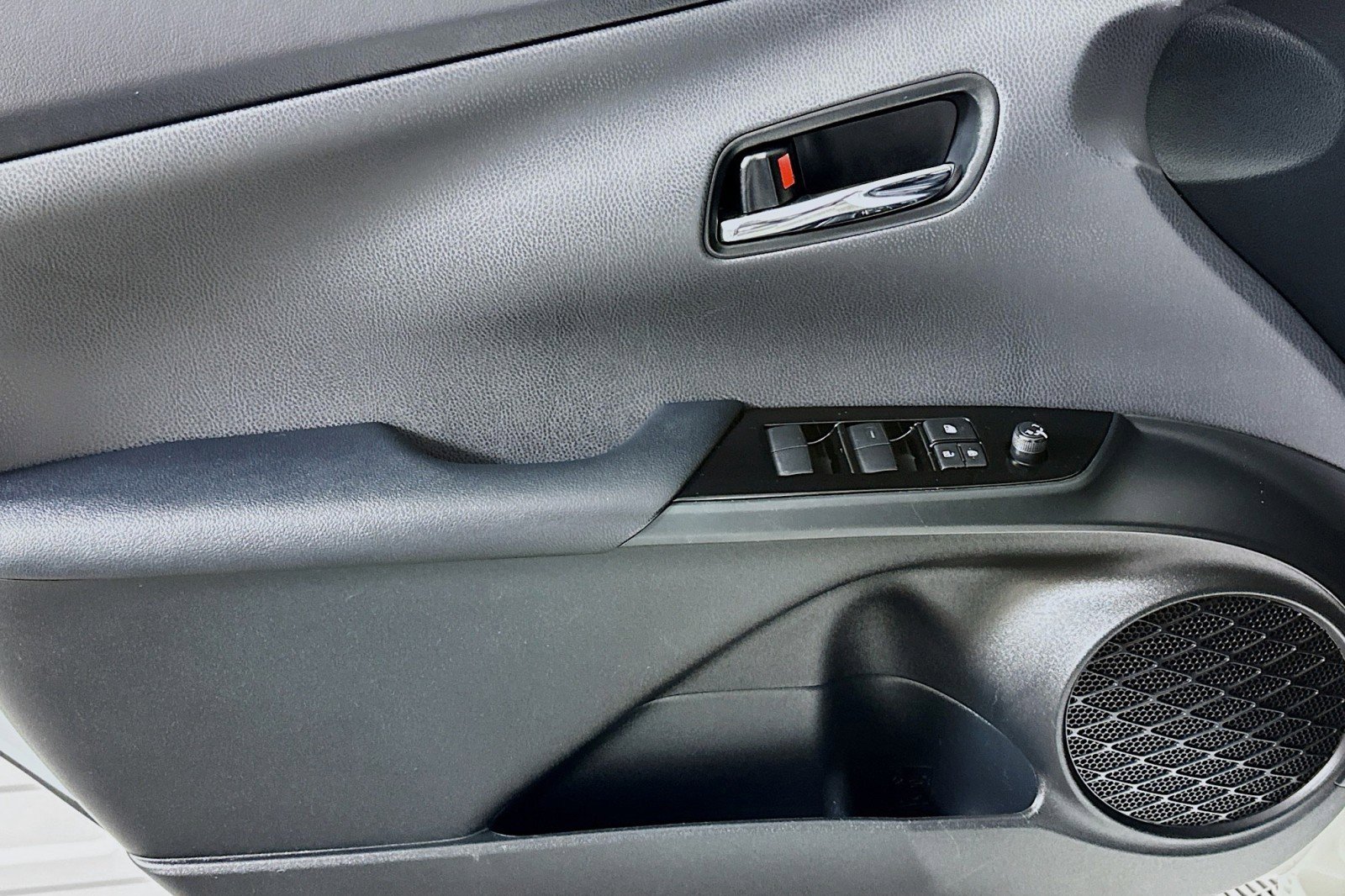 Used 2022 Toyota Prius image 21