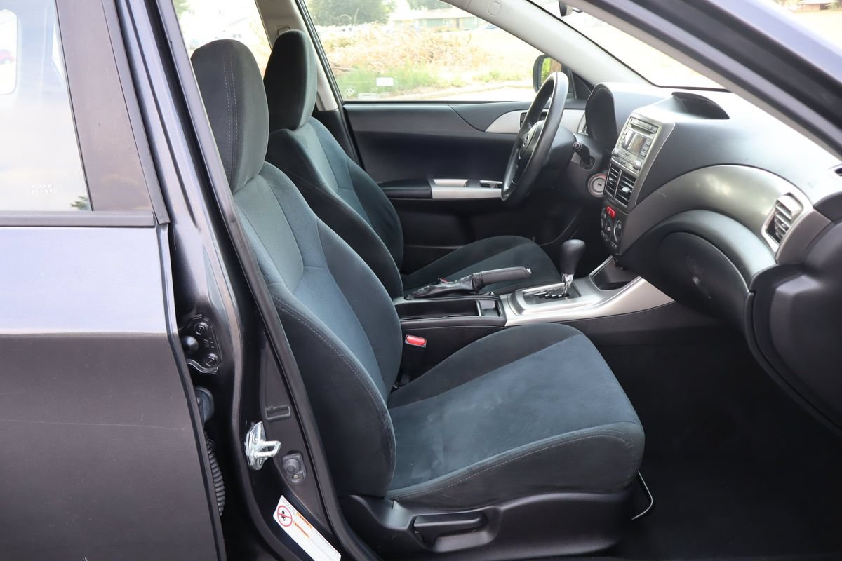 Used 2010 Subaru Impreza 2.5i AWD/4WD image 22
